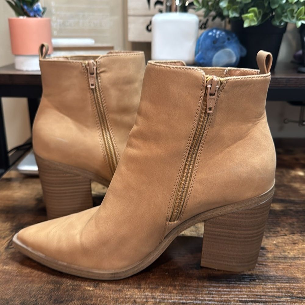 Universal Thread‎ Tan western Bootie size 8 - Picture 9 of 12